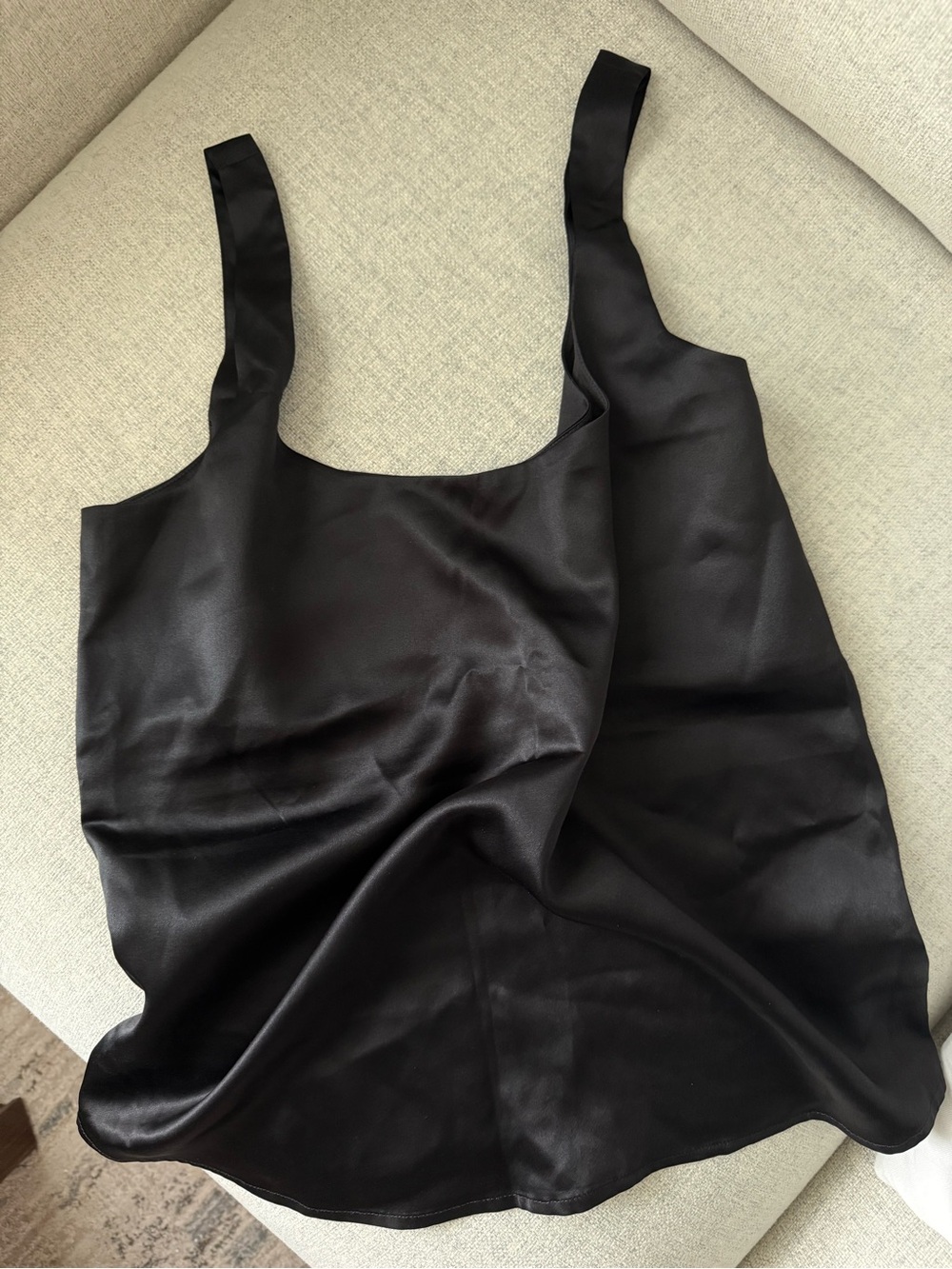 Lilysilk NEW Silk top black - Picture 2 of 4